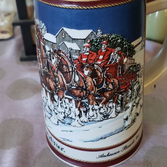 Budweiser Christmas Stein 1989 Collector's Series - Picture 2 of 6